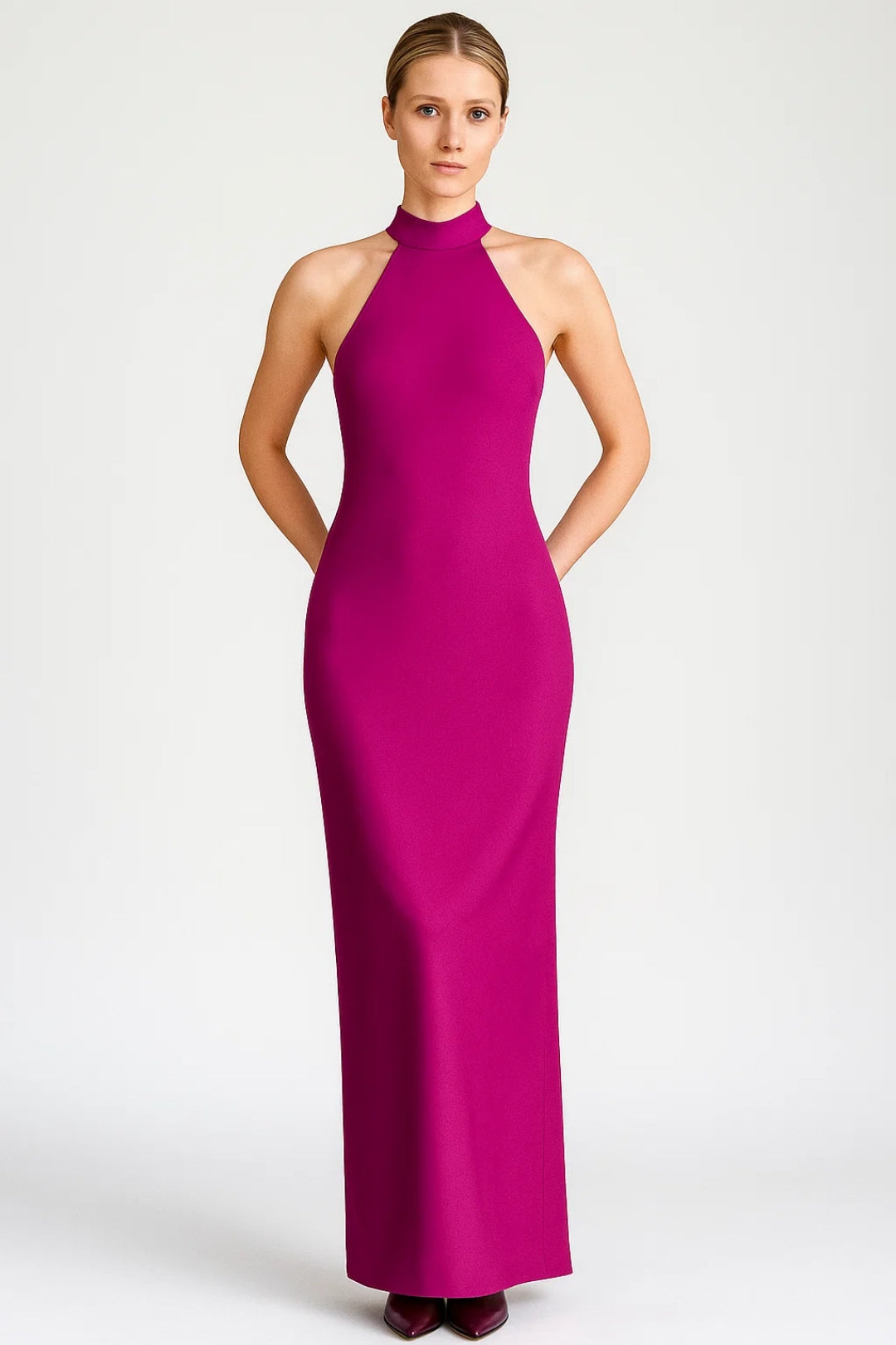 Long dress with American neckline | Elegant side slit | Bow closure at the back