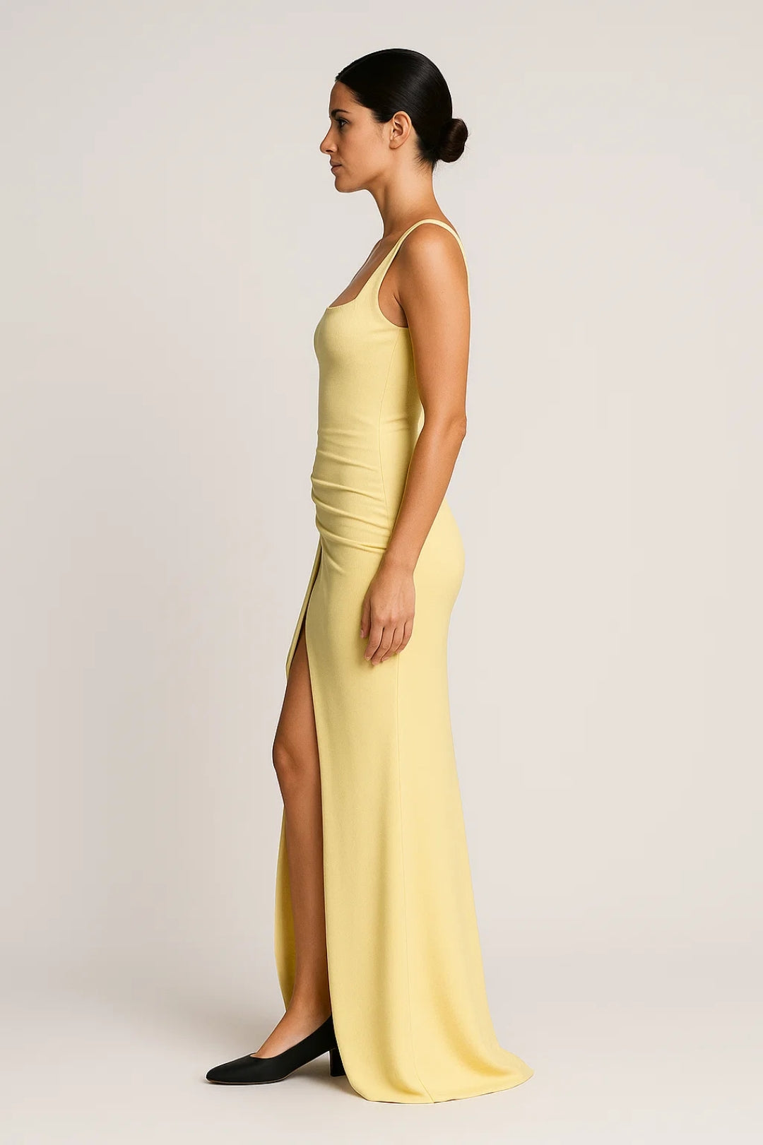 Long dress with side slit | Straight neckline | Fitted style