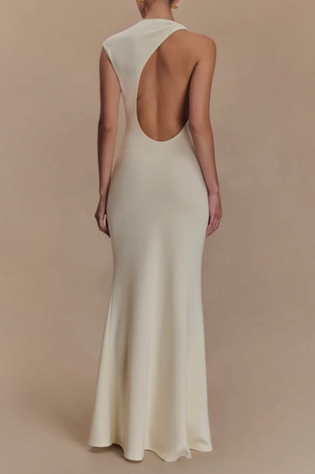 Elegant long dress with open back | Fitted style | Sophisticated design