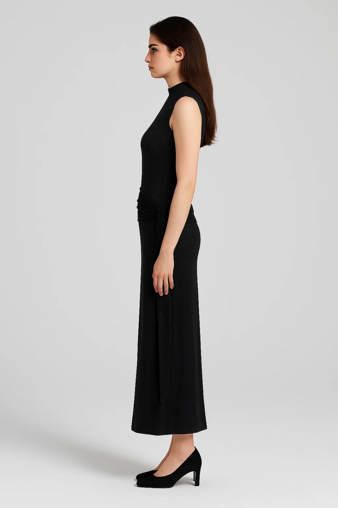 Elegant sleeveless long dress | High collar | Waistband