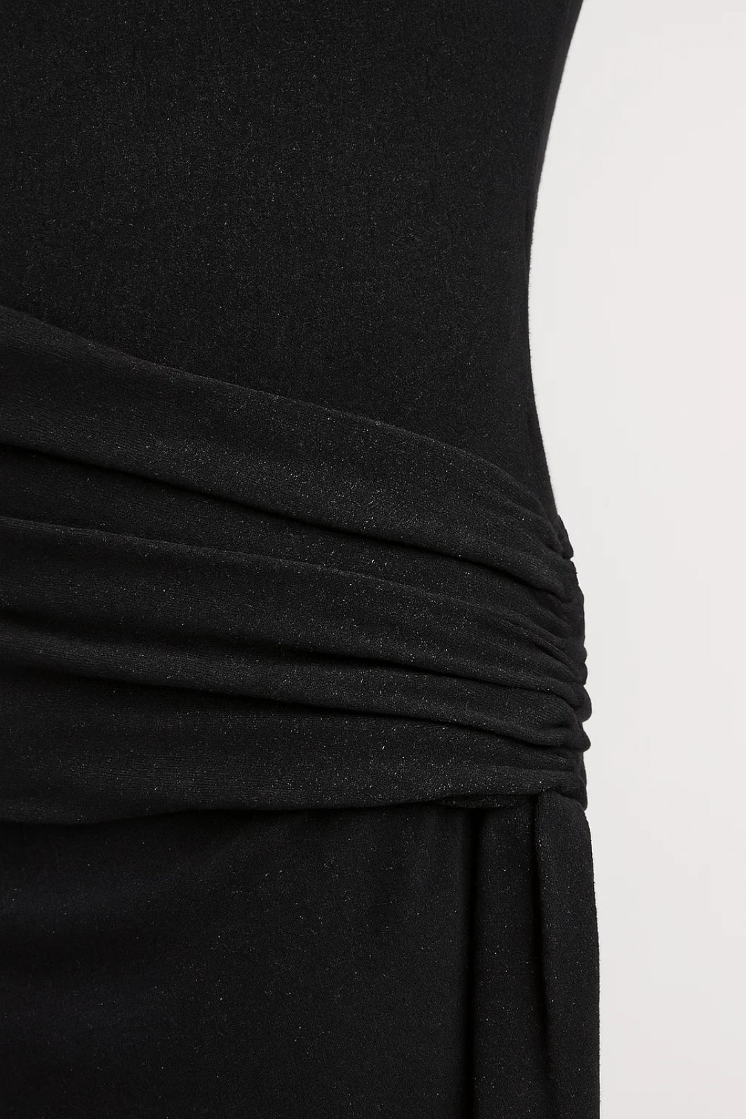 Elegant sleeveless long dress | High collar | Waistband