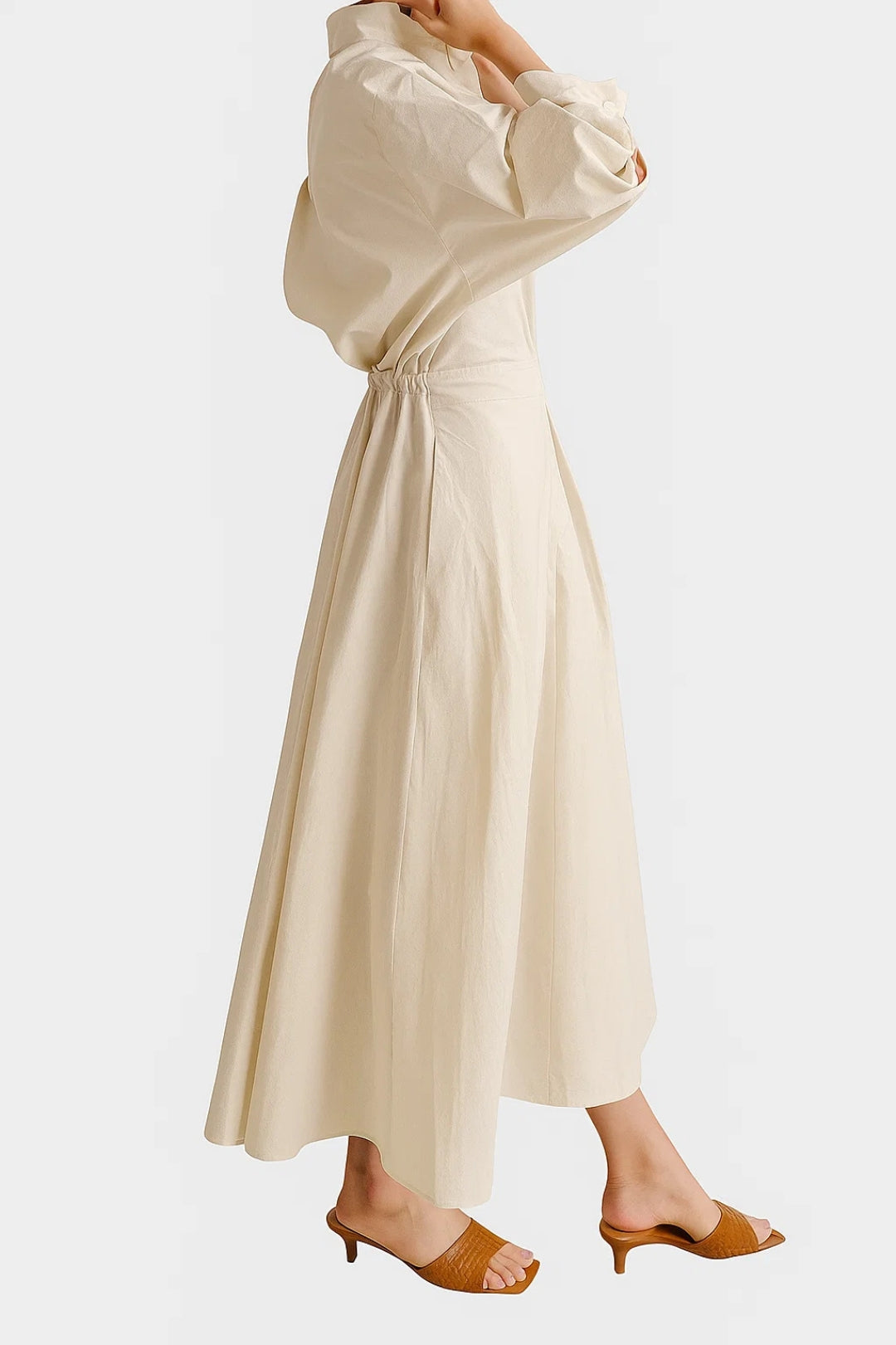 Wide shirt dress with three-quarter sleeves | Essential and refined style