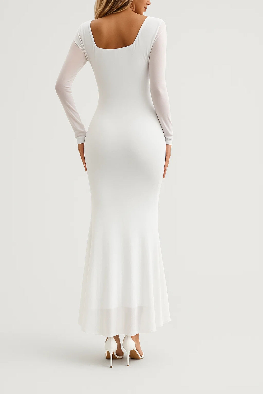 Long Dress with Ruffles | Elegant and Flowing | Long Sleeves and V-Neck