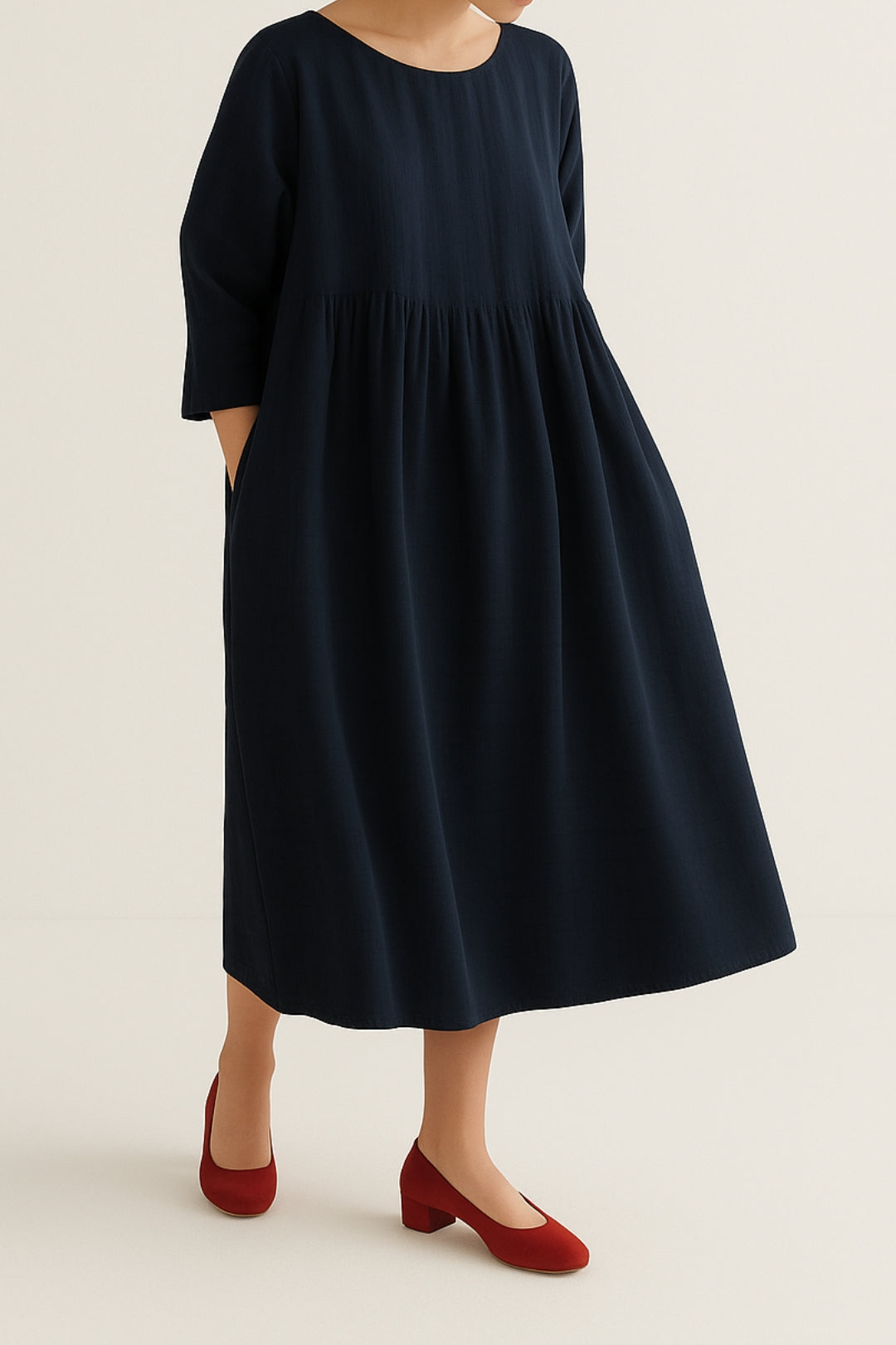 Wide dress with front pleats | Comfortable midi cut