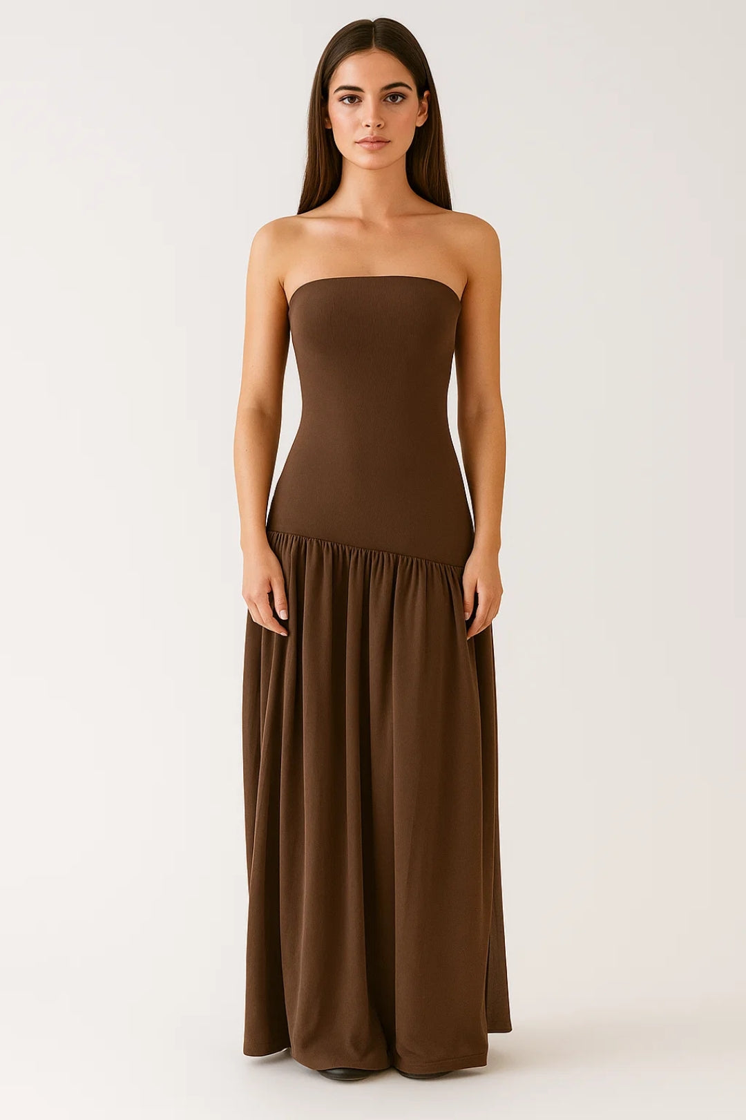 Long strapless bandeau dress | Flared ruffled skirt | Minimal summer look