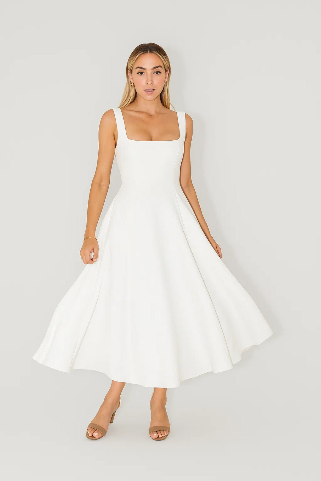 Flared midi dress with square neckline | Elegant and timeless
