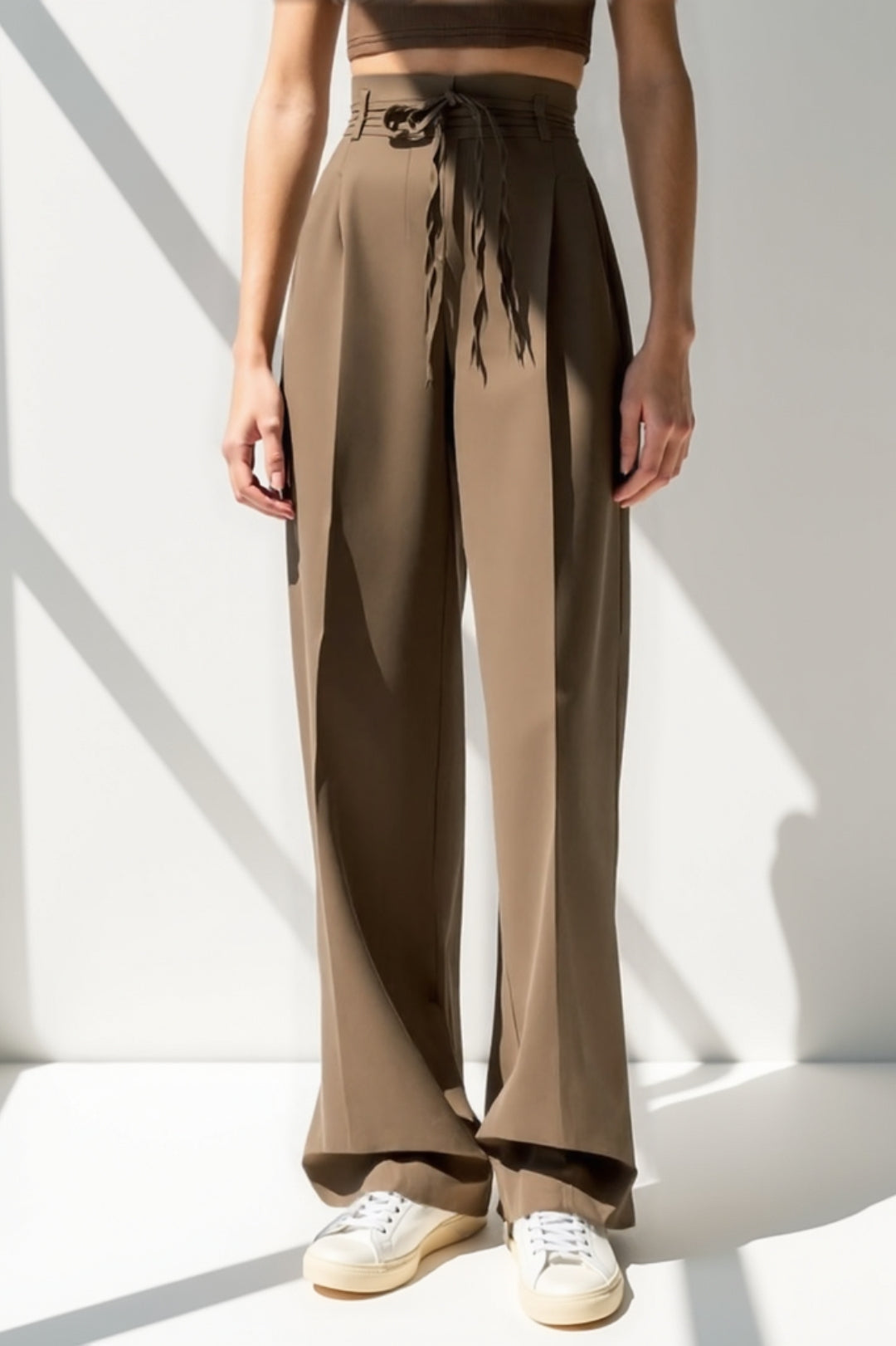 High-waisted pants with braided belt | Wide leg | Elegant and fluid