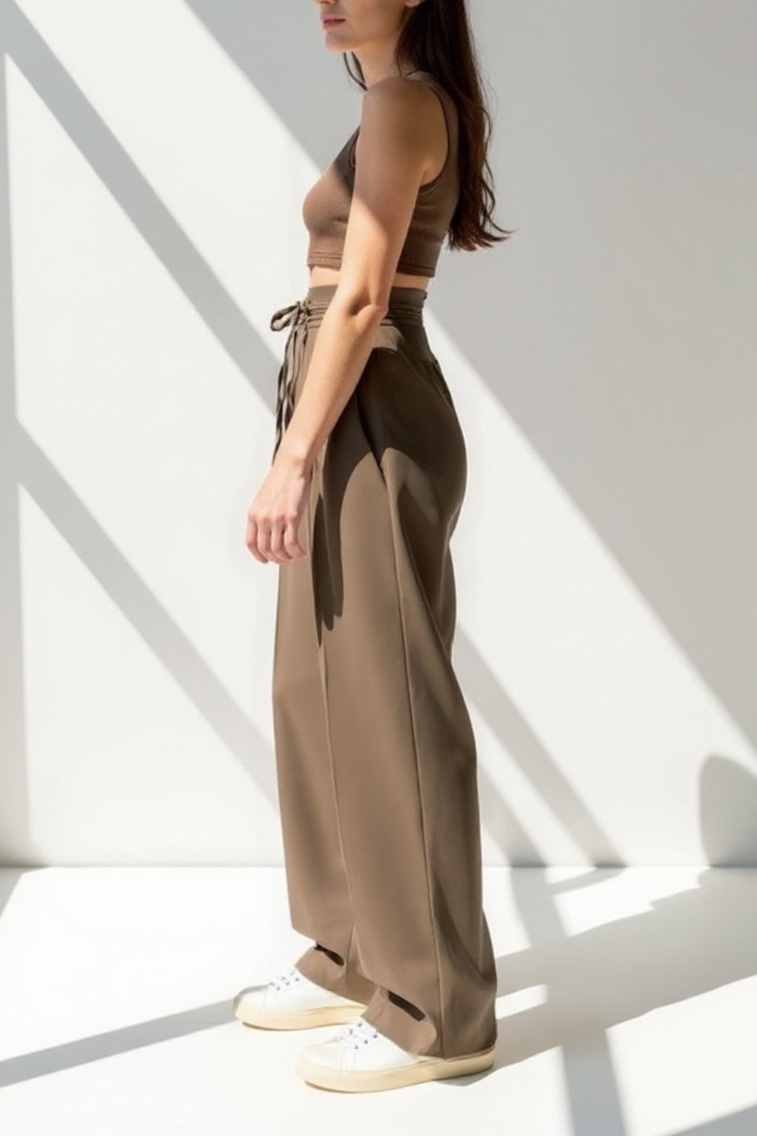 High-waisted pants with braided belt | Wide leg | Elegant and fluid