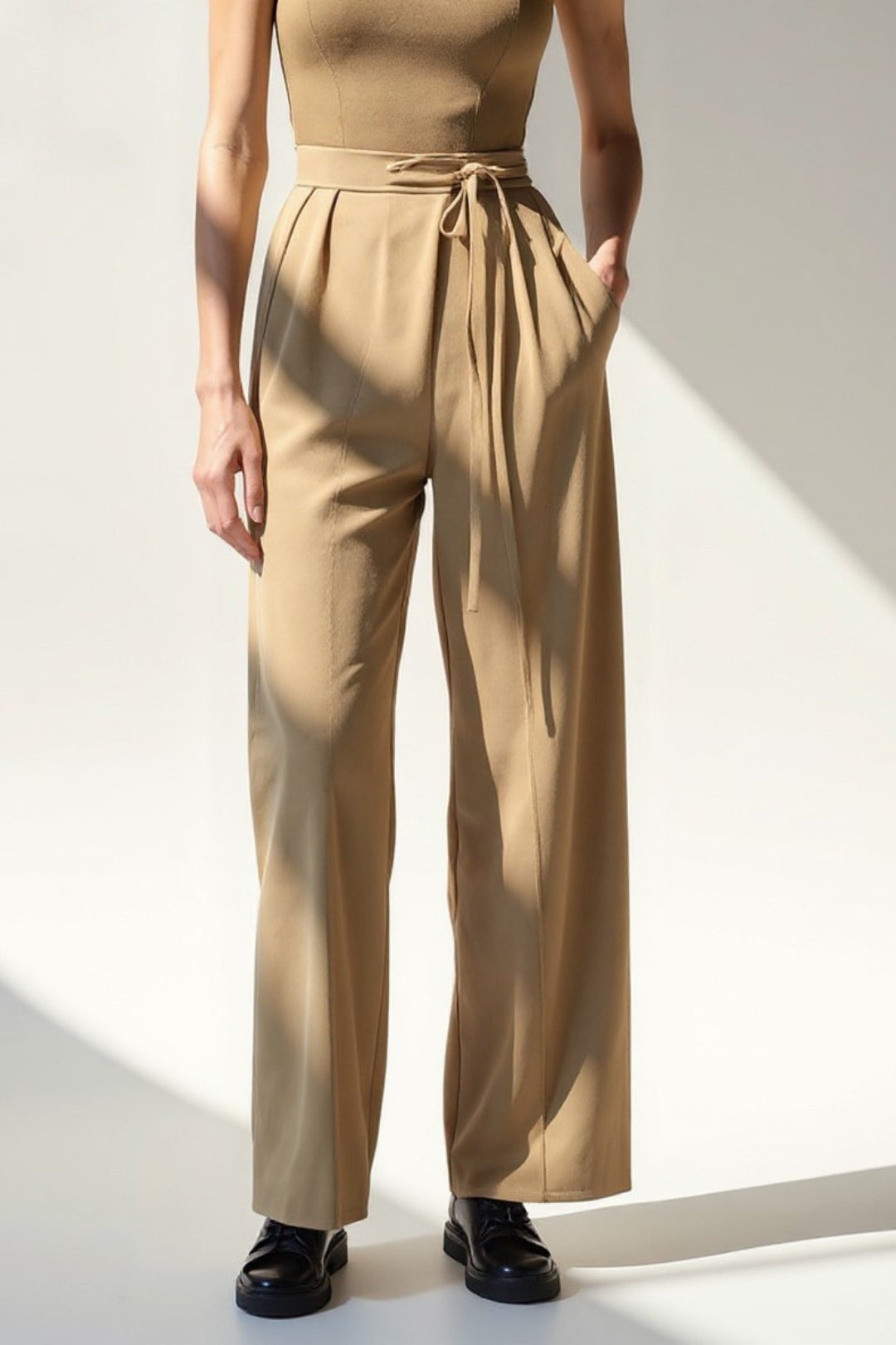 High-waisted elegant trousers with belt | Straight leg | Available in multiple colors