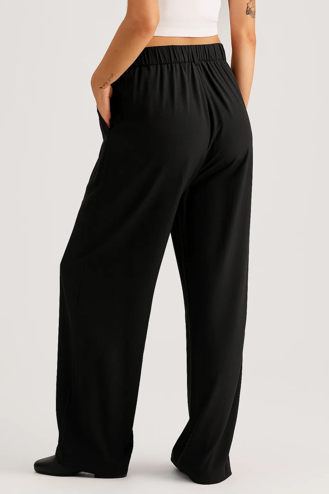 Elegant black wide-leg trousers | High waist | Fluid tailored cut